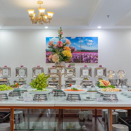 Bonjour Nha Trang Hotel Екстериор снимка