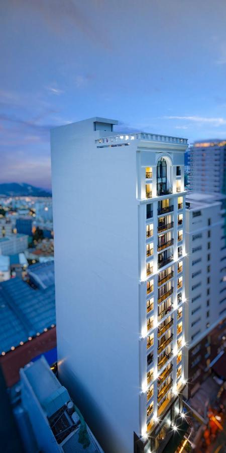 Bonjour Nha Trang Hotel Екстериор снимка