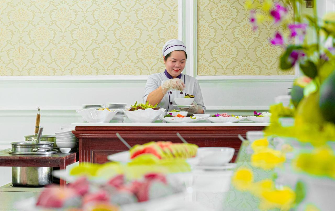Bonjour Nha Trang Hotel Екстериор снимка