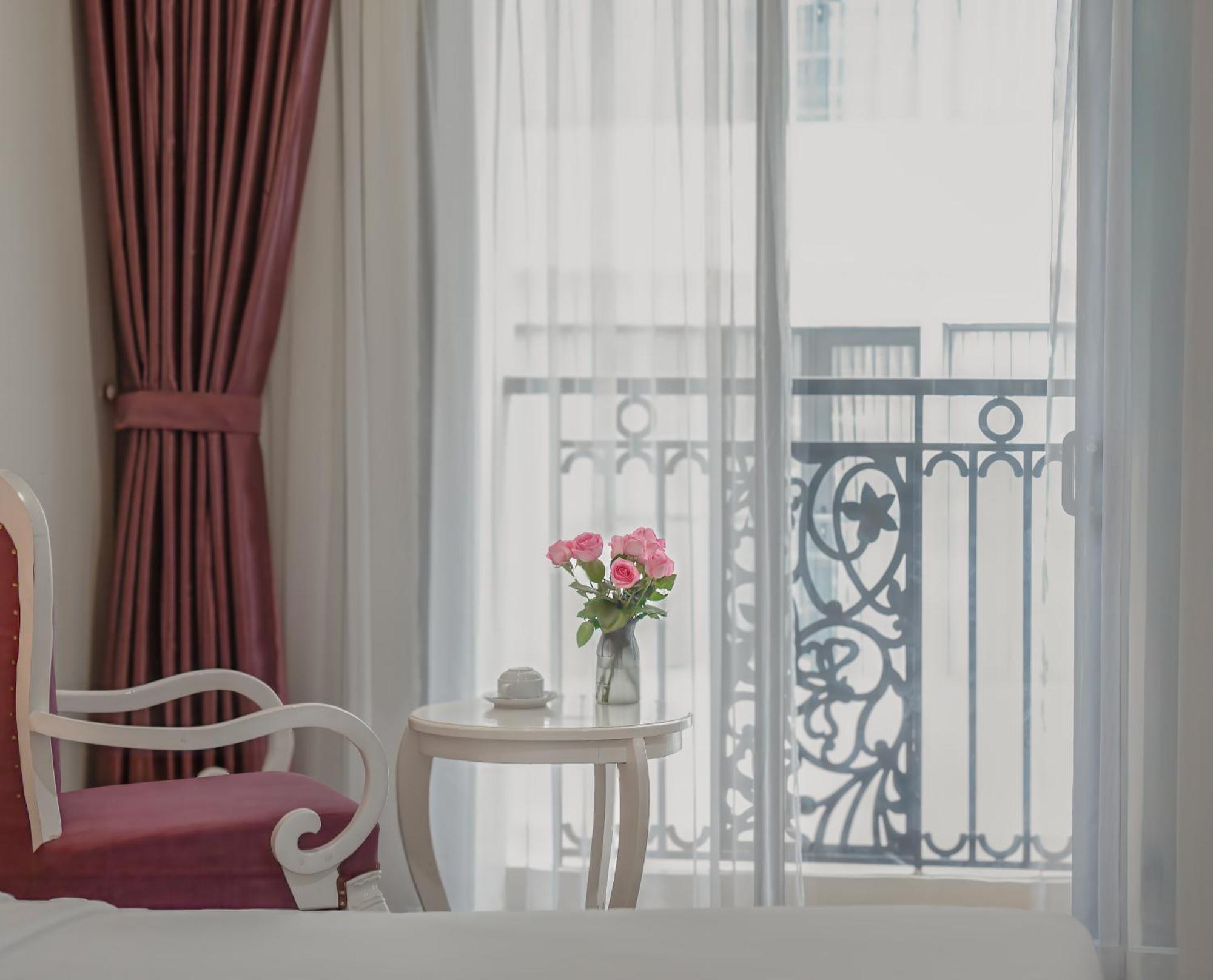 Bonjour Nha Trang Hotel Екстериор снимка