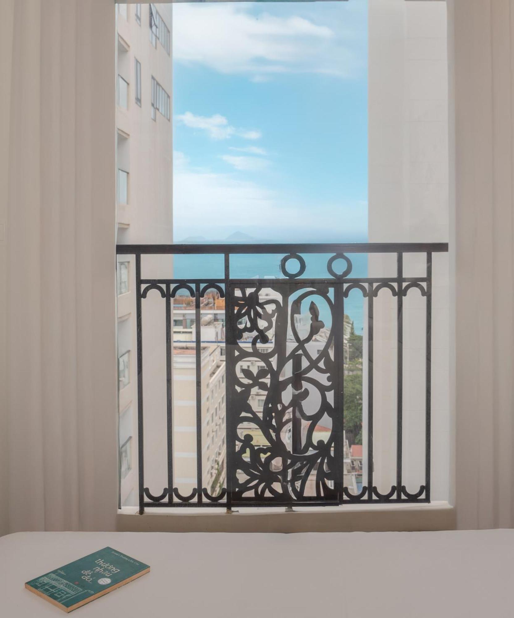 Bonjour Nha Trang Hotel Екстериор снимка