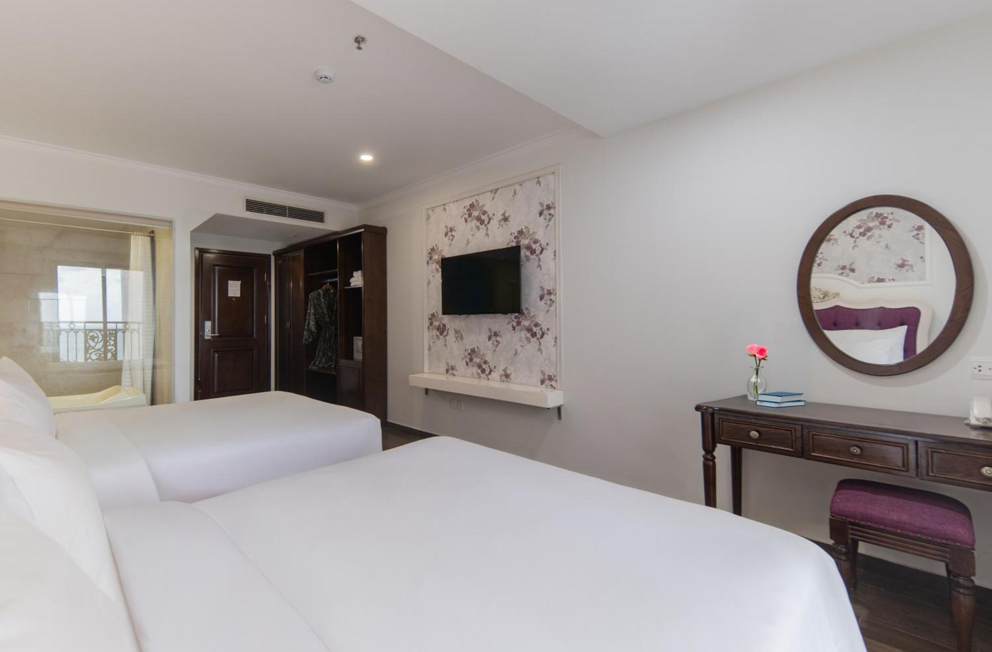 Bonjour Nha Trang Hotel Екстериор снимка