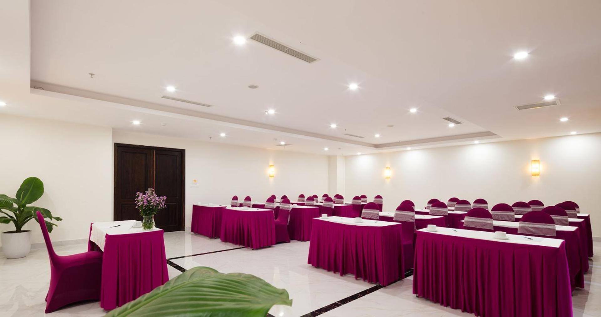 Bonjour Nha Trang Hotel Екстериор снимка