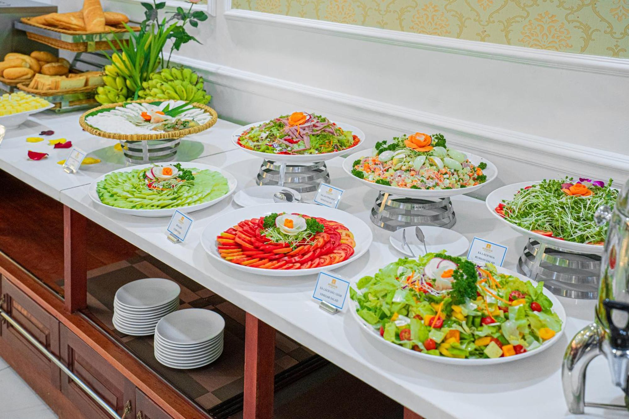 Bonjour Nha Trang Hotel Екстериор снимка